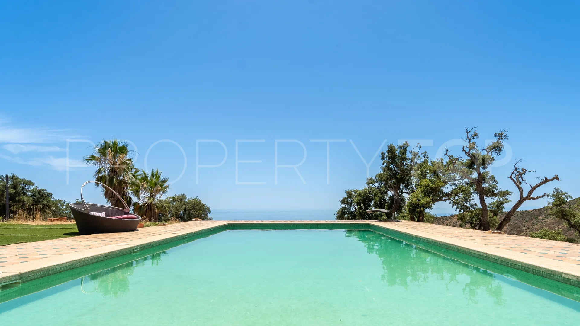 Villa for sale in La Mairena