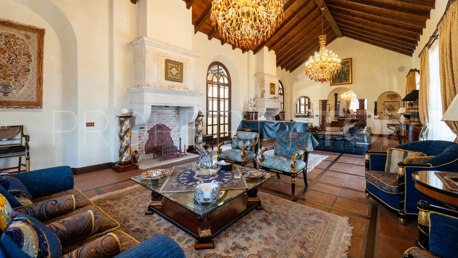 Villa for sale in La Mairena