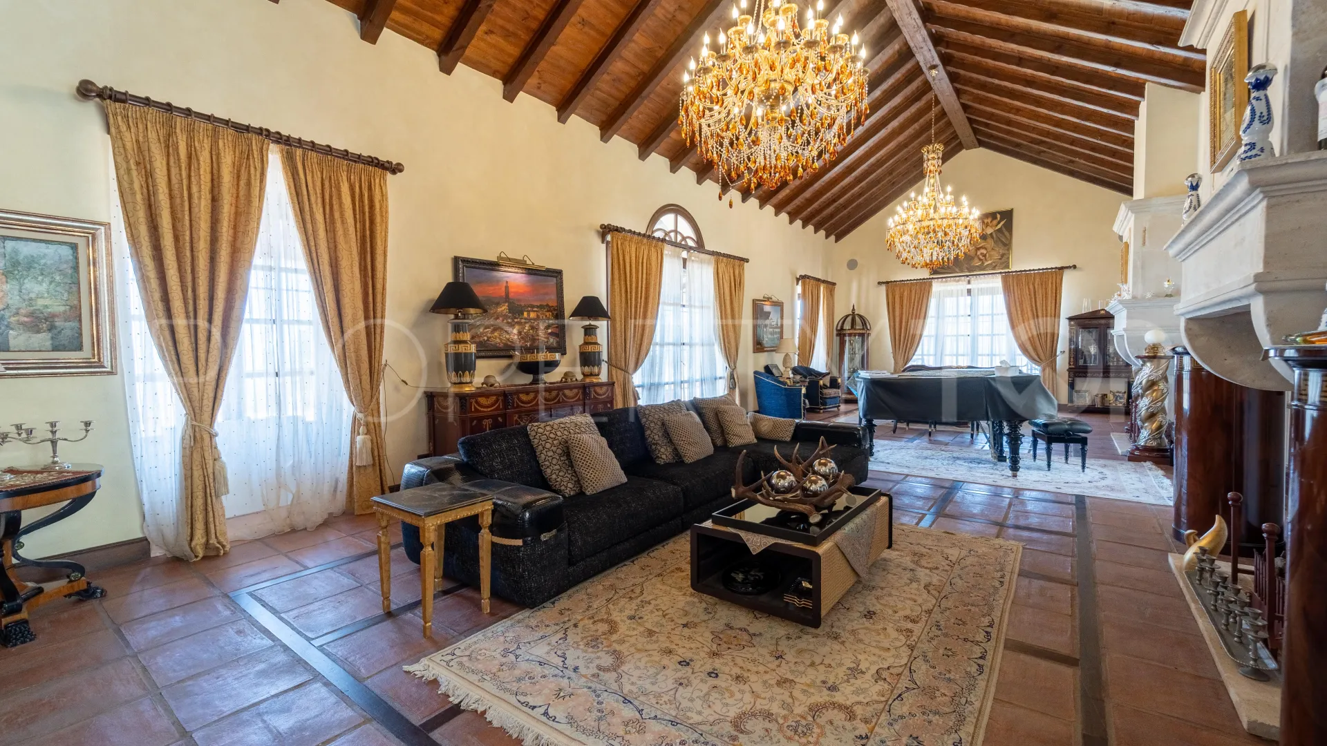 Villa for sale in La Mairena