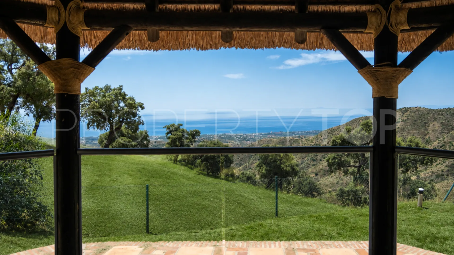 Villa for sale in La Mairena