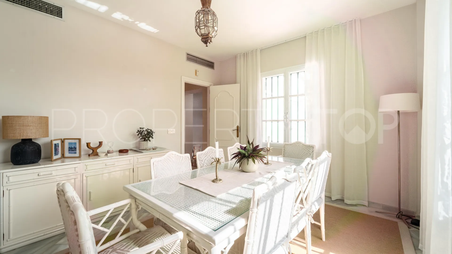 Elviria, villa en venta de 4 dormitorios