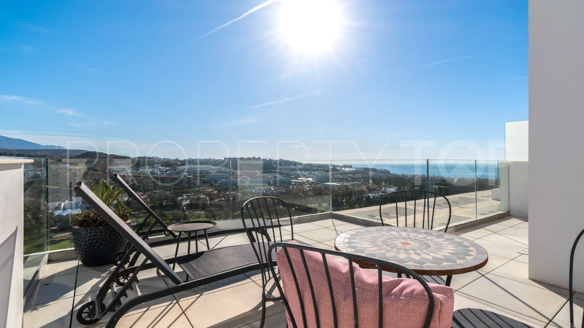 Cala de Mijas, apartamento de 3 dormitorios a la venta