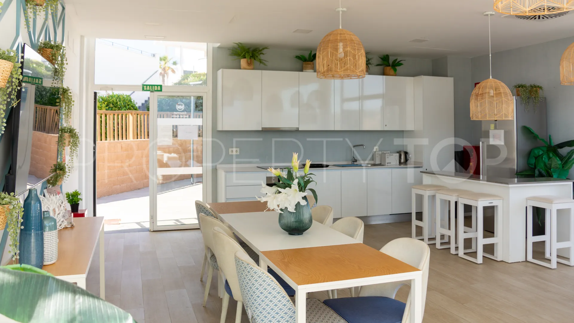 Cala de Mijas, apartamento de 3 dormitorios a la venta