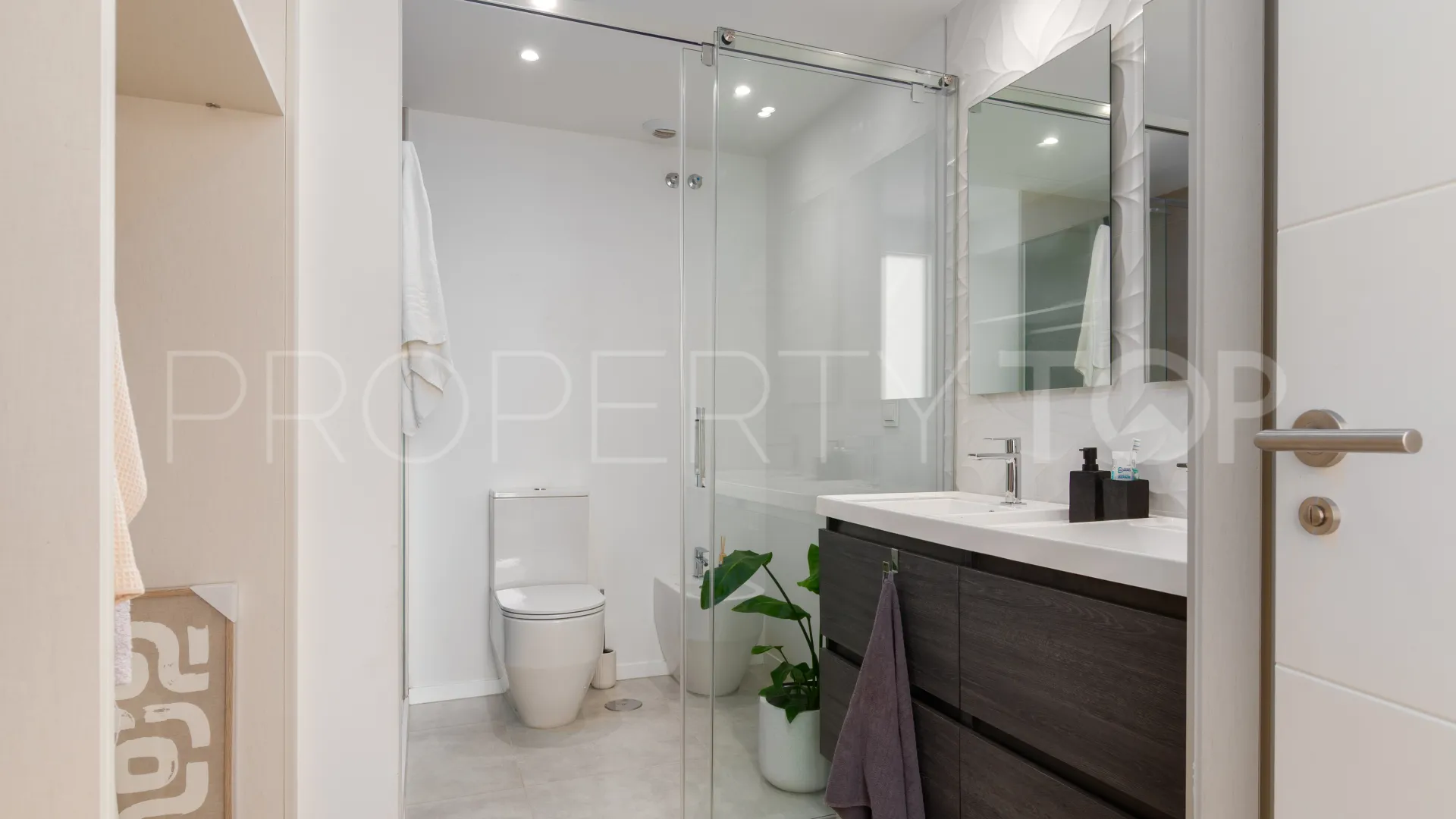 Cala de Mijas, apartamento de 3 dormitorios a la venta
