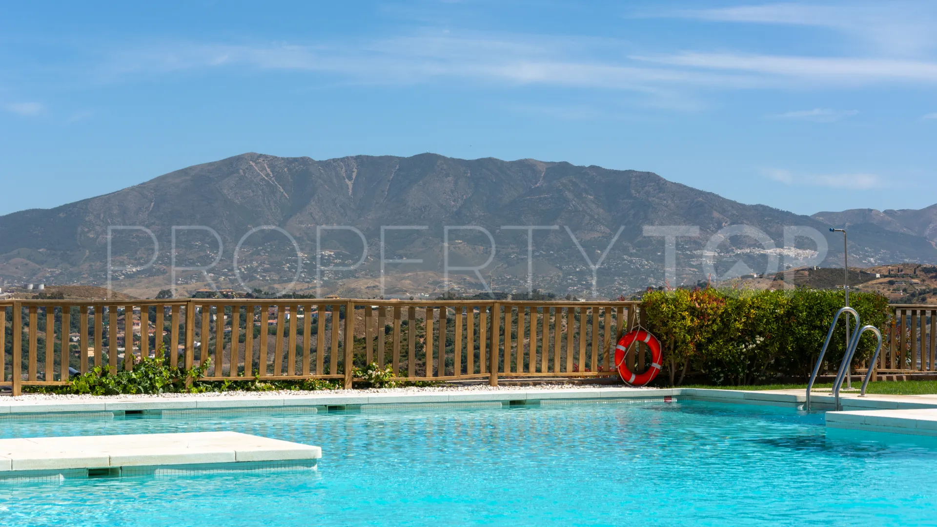 Cala de Mijas, apartamento de 3 dormitorios a la venta