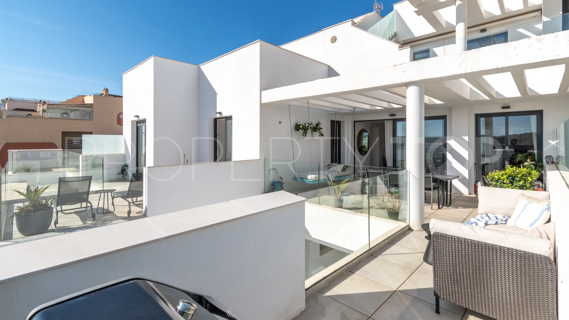 Cala de Mijas, apartamento de 3 dormitorios a la venta