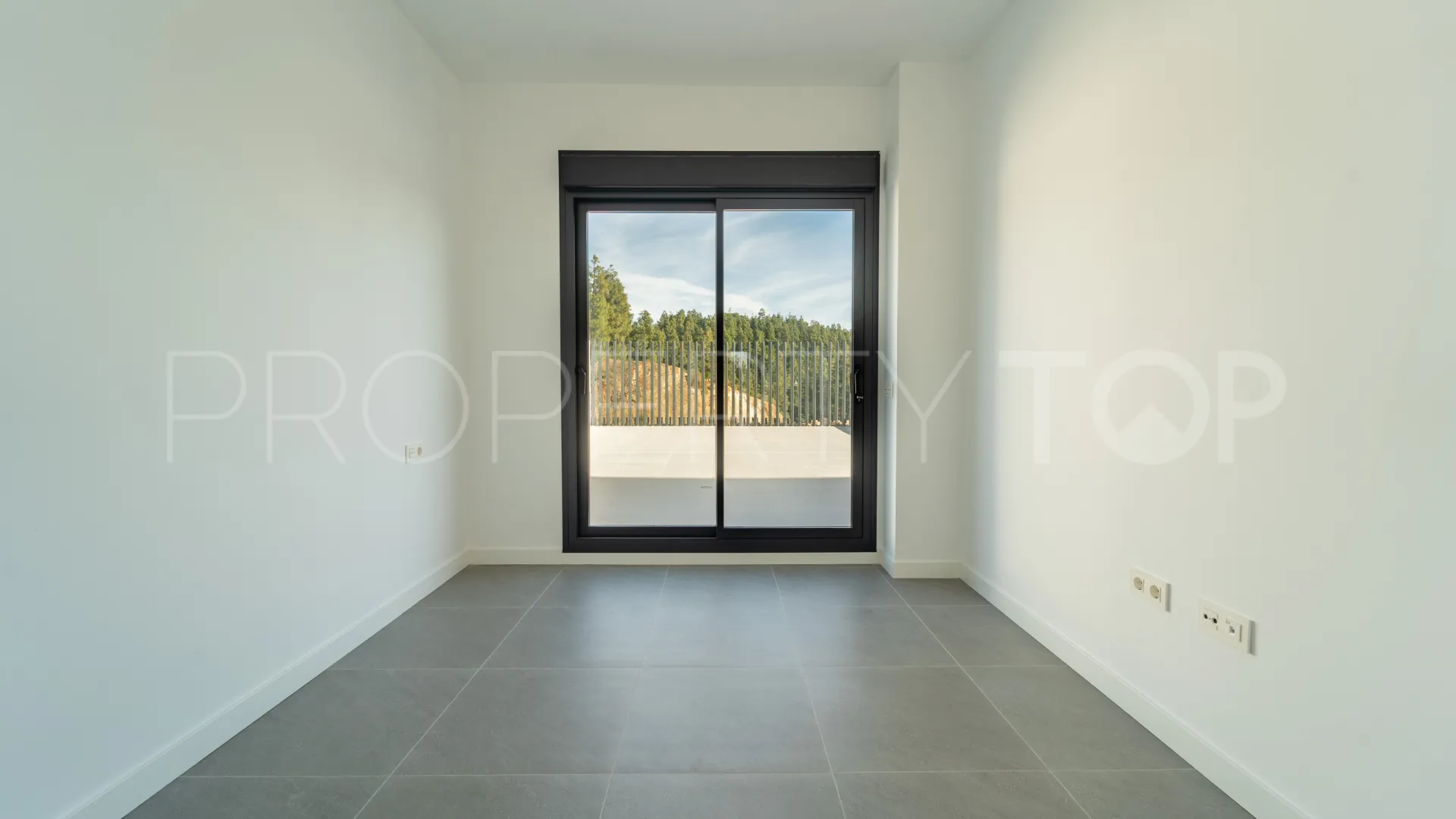 2 bedrooms Mijas Costa ground floor apartment for sale
