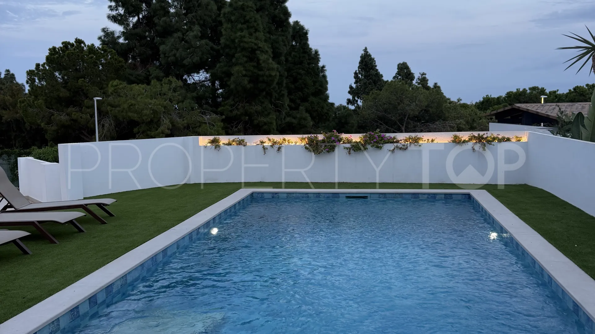 Villa con 5 dormitorios a la venta en Cala de Mijas