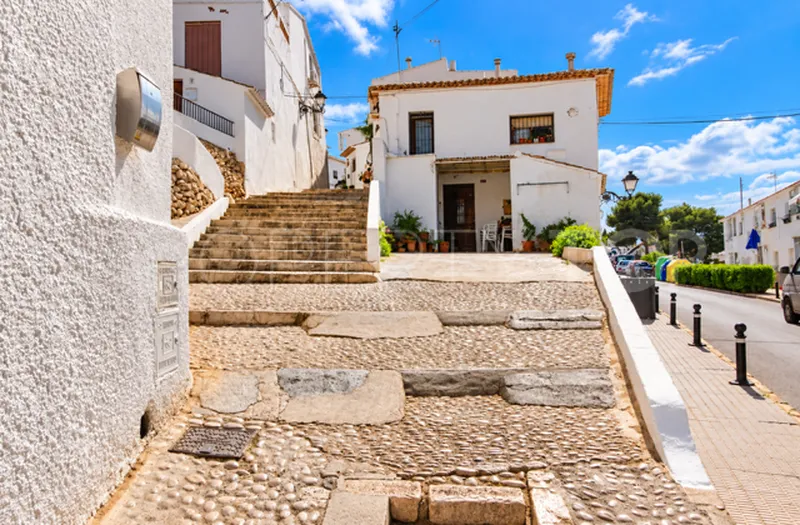 For sale 6 bedrooms town house in Altea