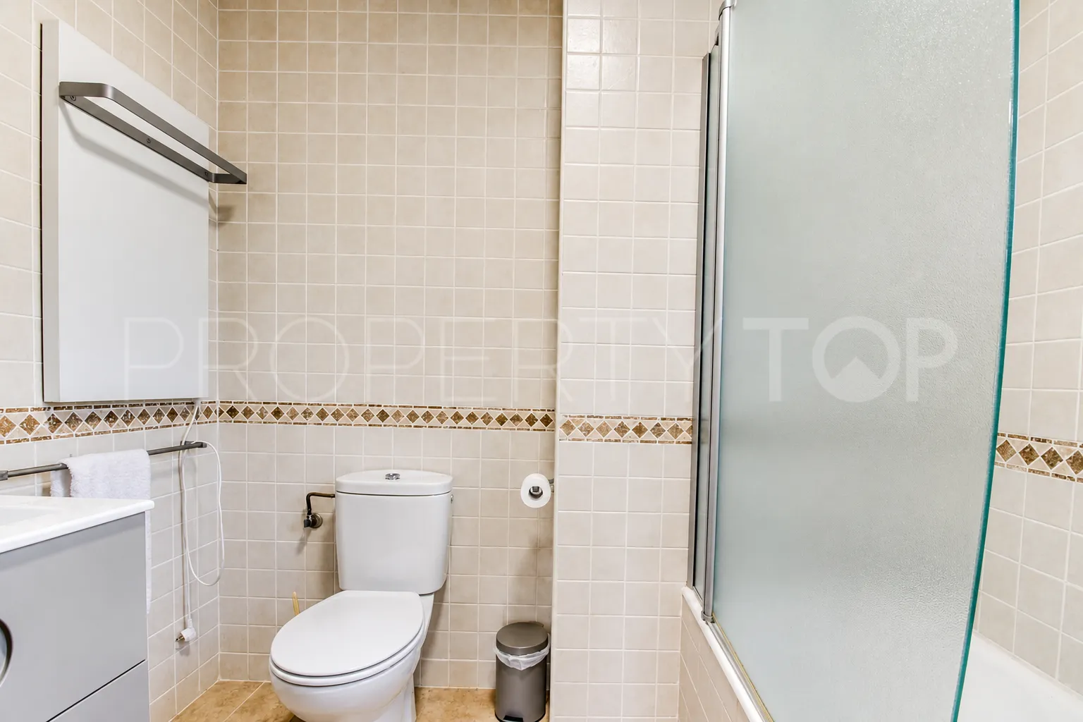 Villa de 5 dormitorios a la venta en Entrepinos