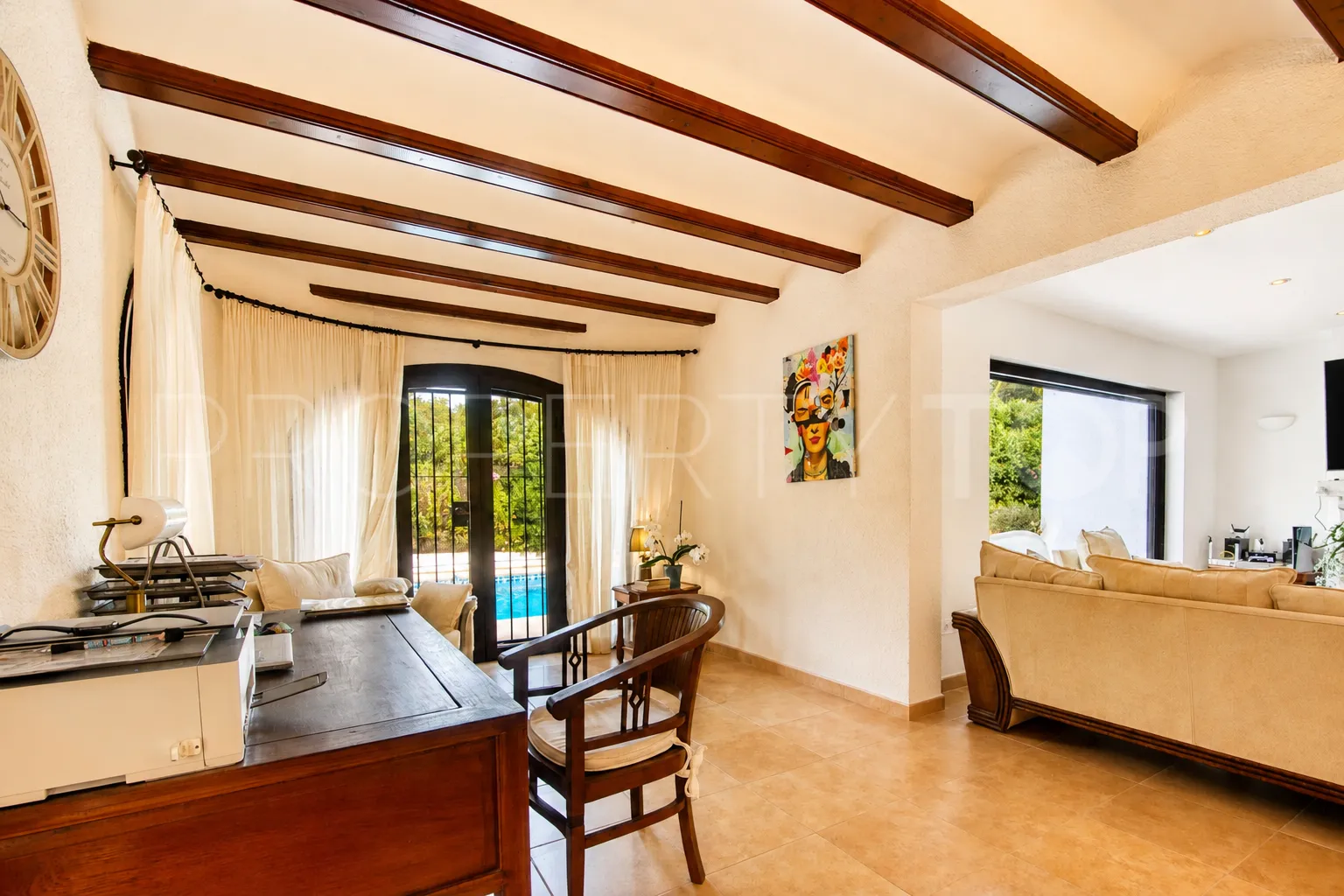 Villa de 5 dormitorios a la venta en Entrepinos