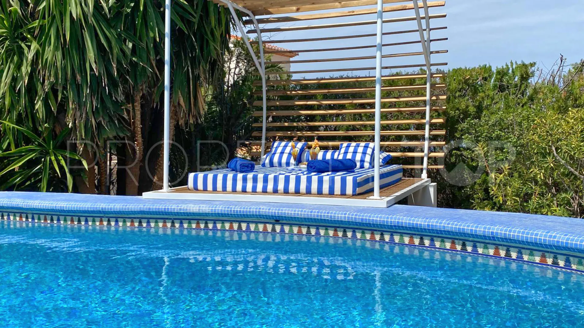 Villa en venta en Denia de 4 dormitorios