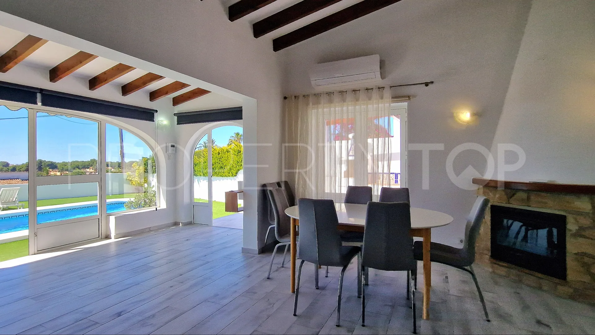 For sale villa in Moraira