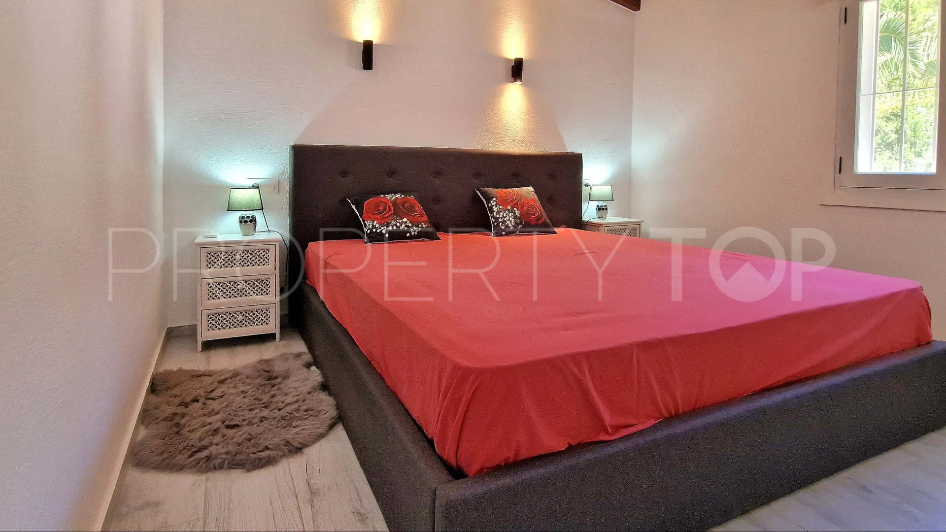 For sale villa in Moraira