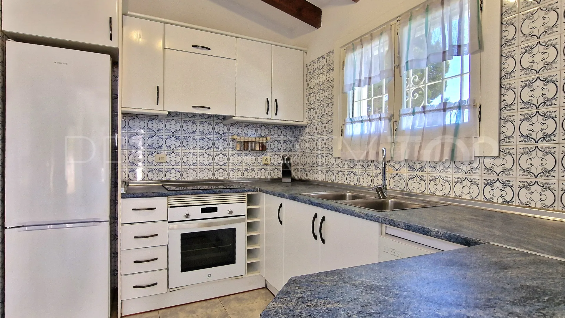 For sale villa in Moraira