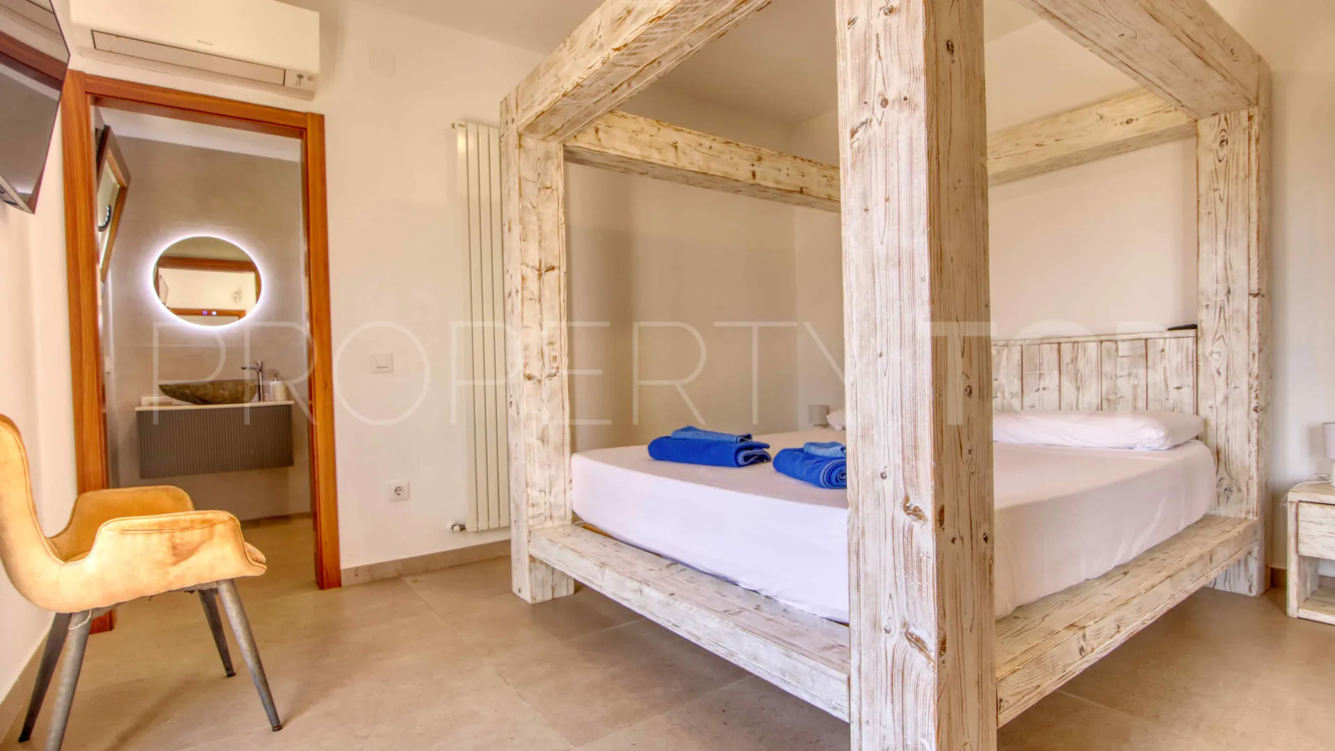 Villa for sale in Benissa Costa