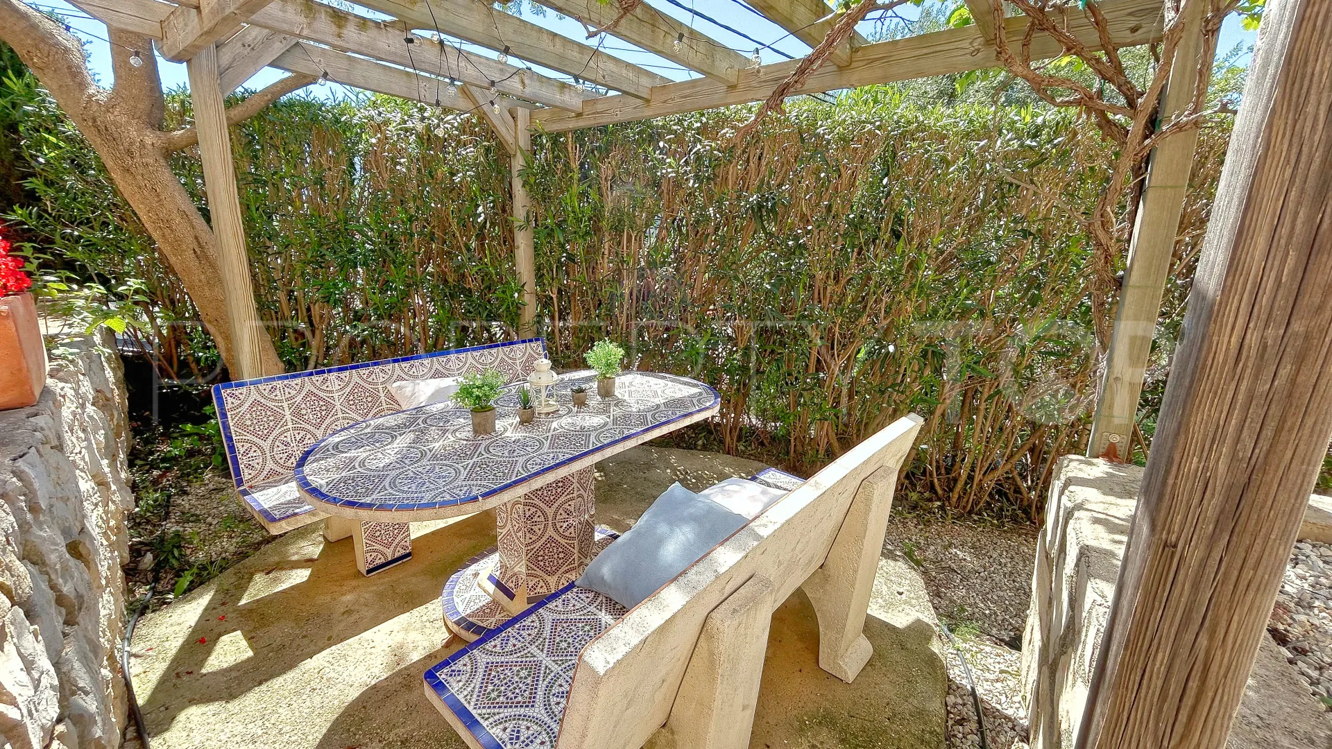For sale villa with 4 bedrooms in Orba