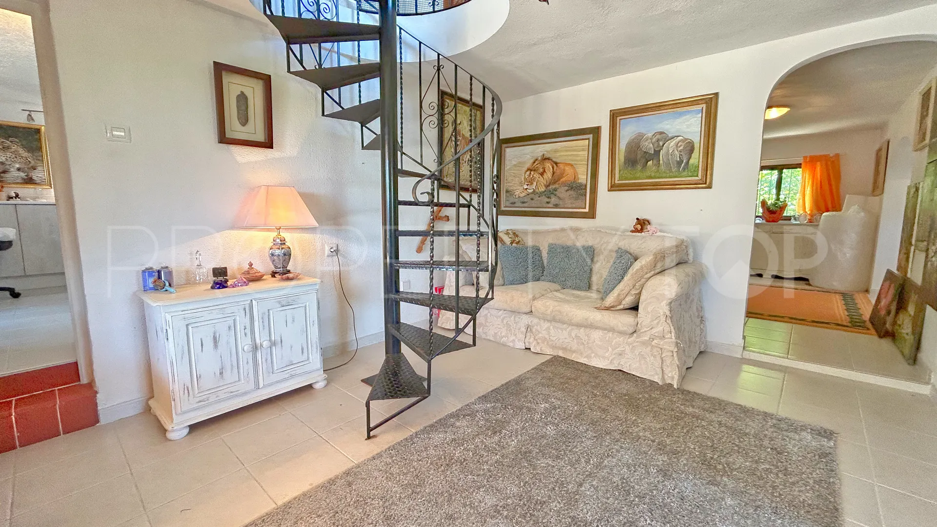 Se vende villa en Orba con 4 dormitorios