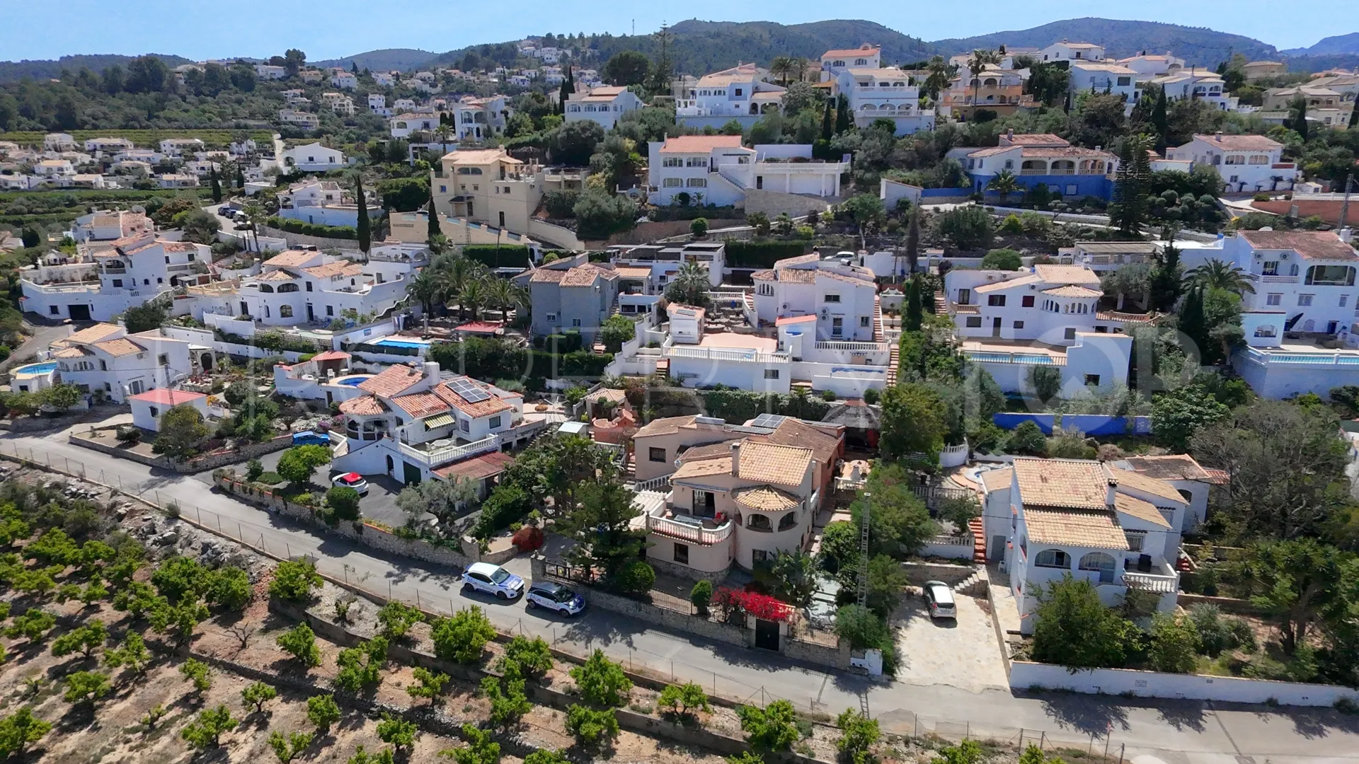 Se vende villa en Orba con 4 dormitorios