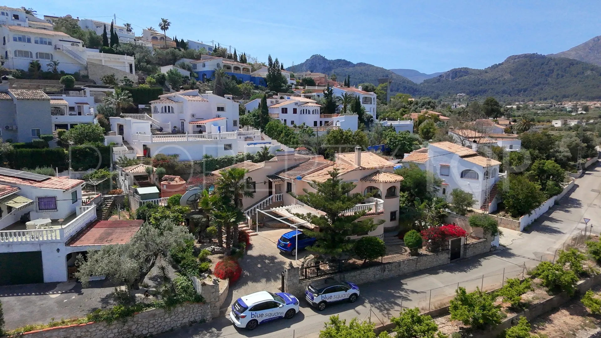 Se vende villa en Orba con 4 dormitorios