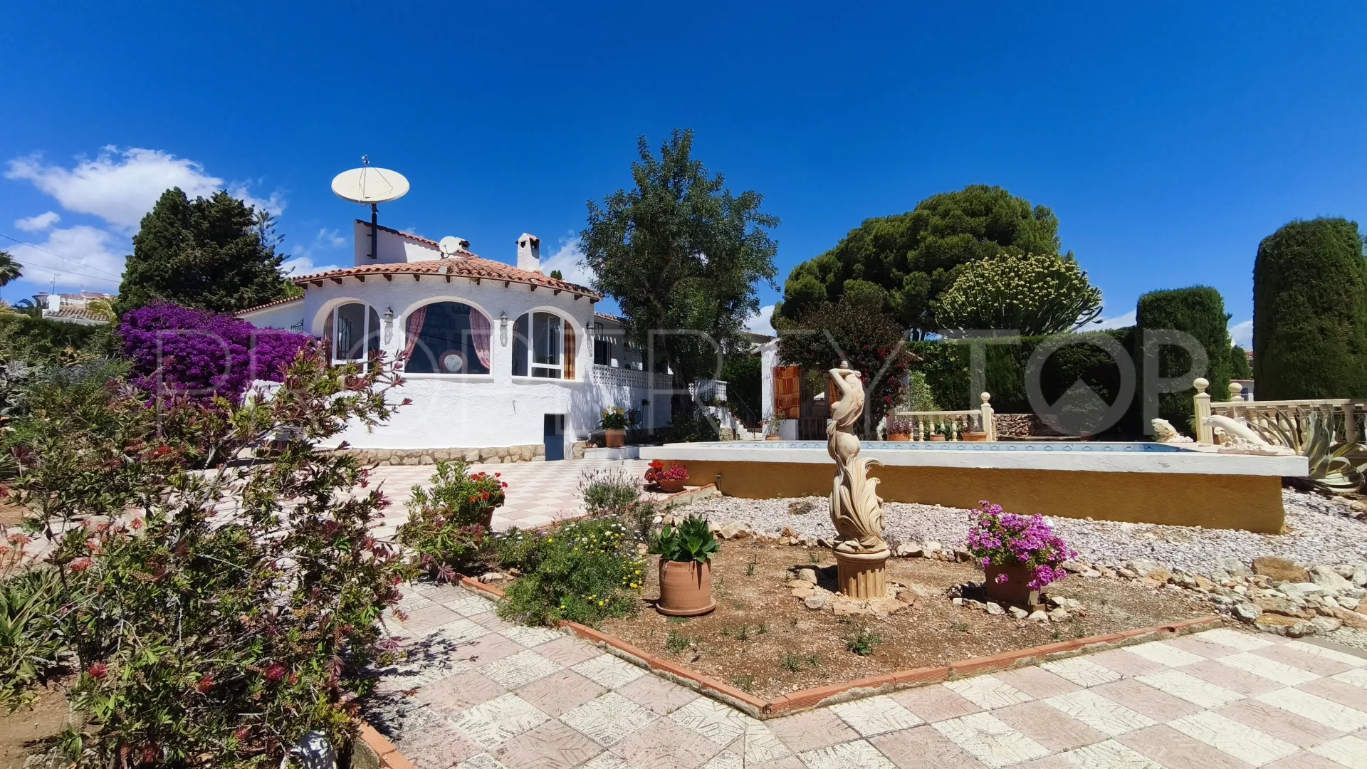 Se vende villa en Calpe