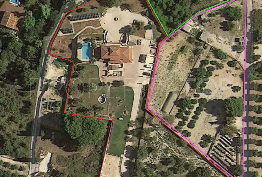 For sale villa in Pedreguer with 5 bedrooms