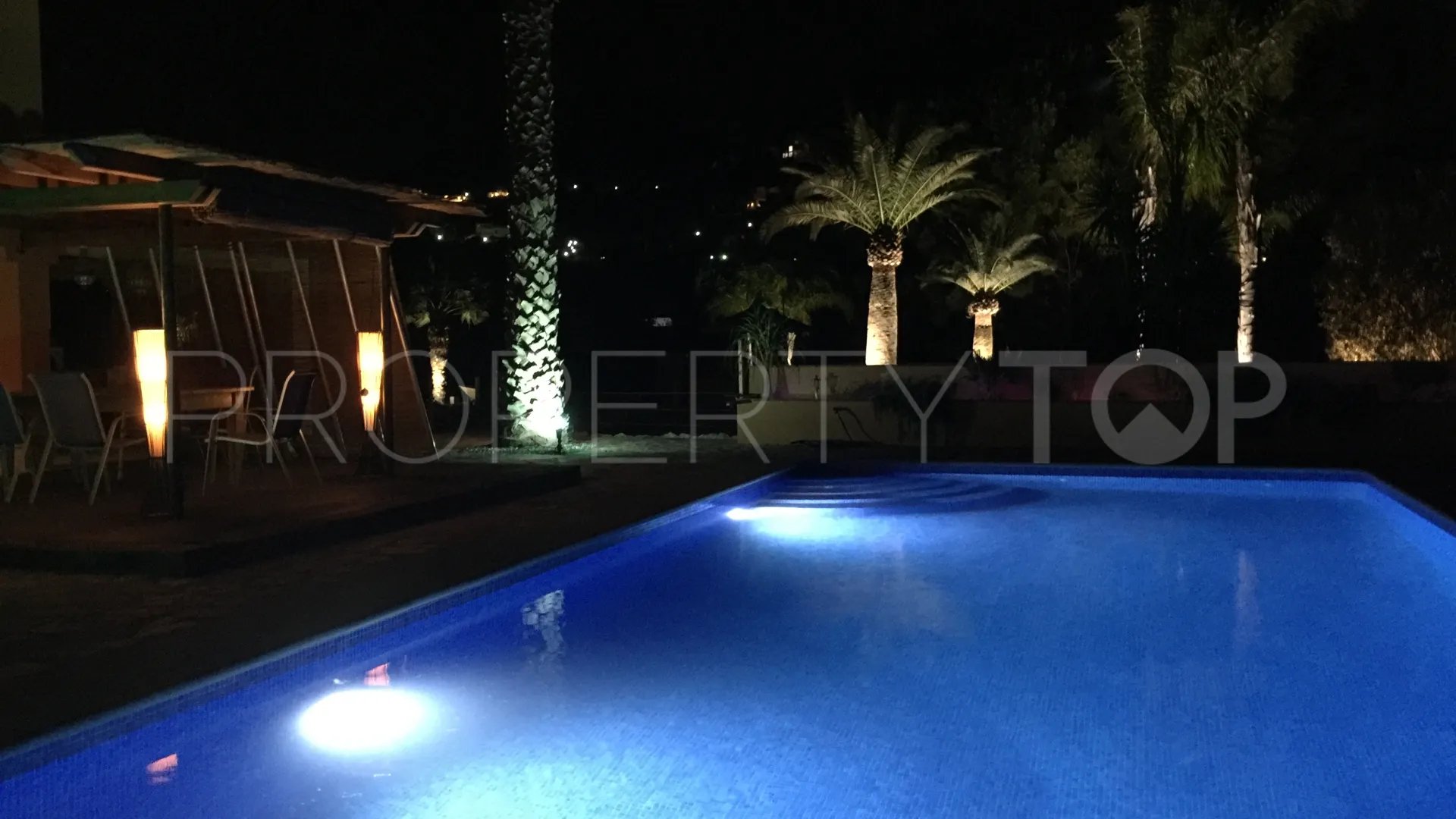 For sale villa in Pedreguer with 5 bedrooms
