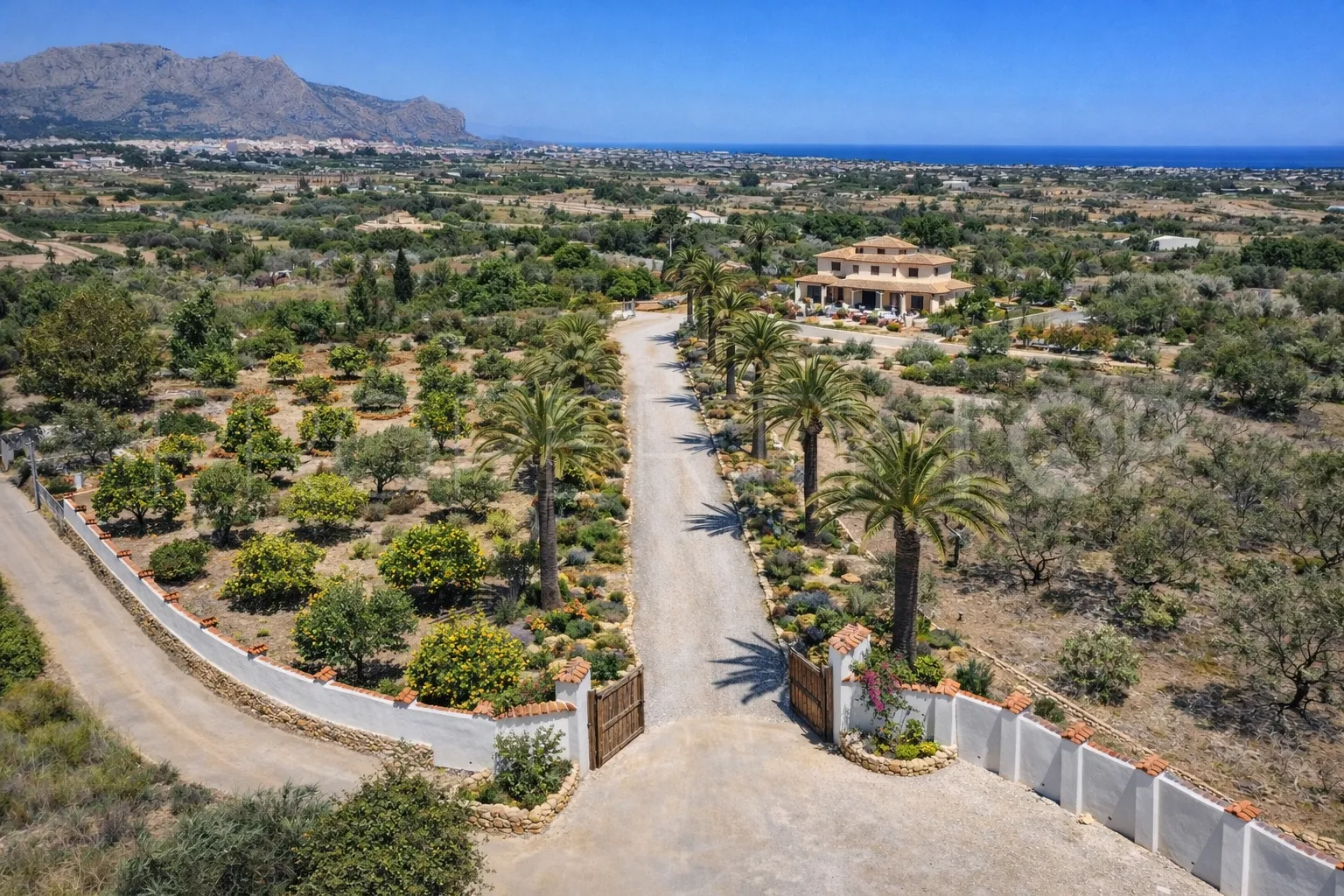 For sale villa in Pedreguer with 5 bedrooms