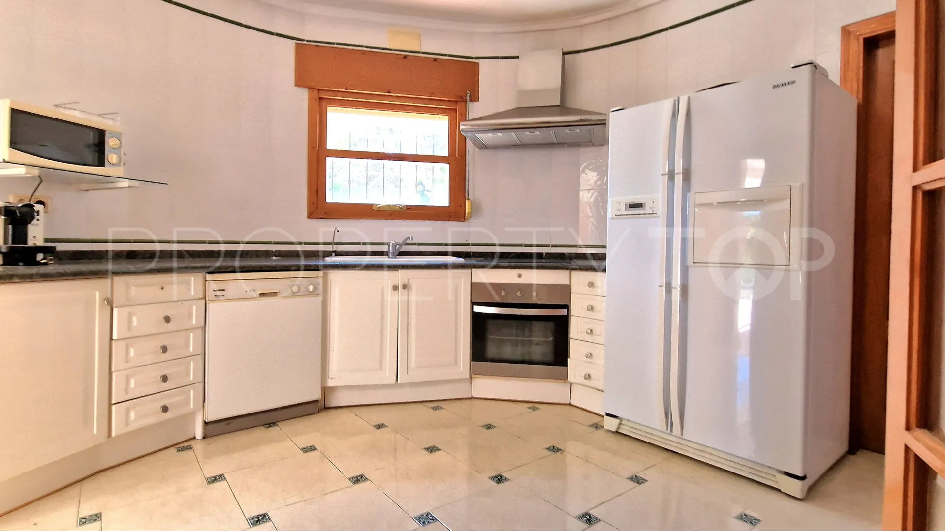 Villa con 6 dormitorios a la venta en Moraira