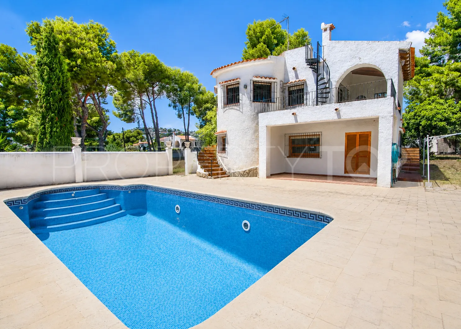 Villa con 6 dormitorios a la venta en Moraira