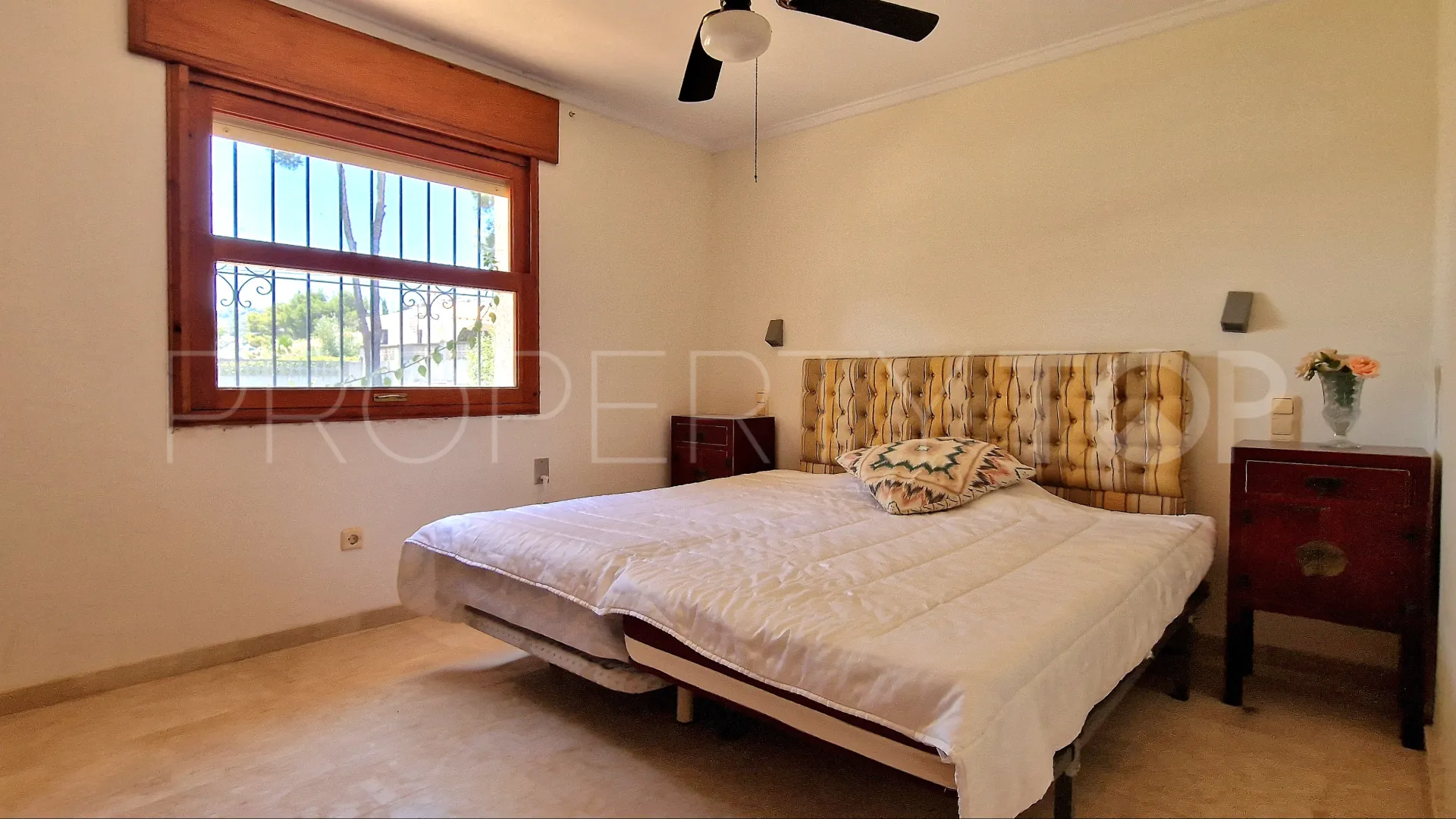 Villa con 6 dormitorios a la venta en Moraira