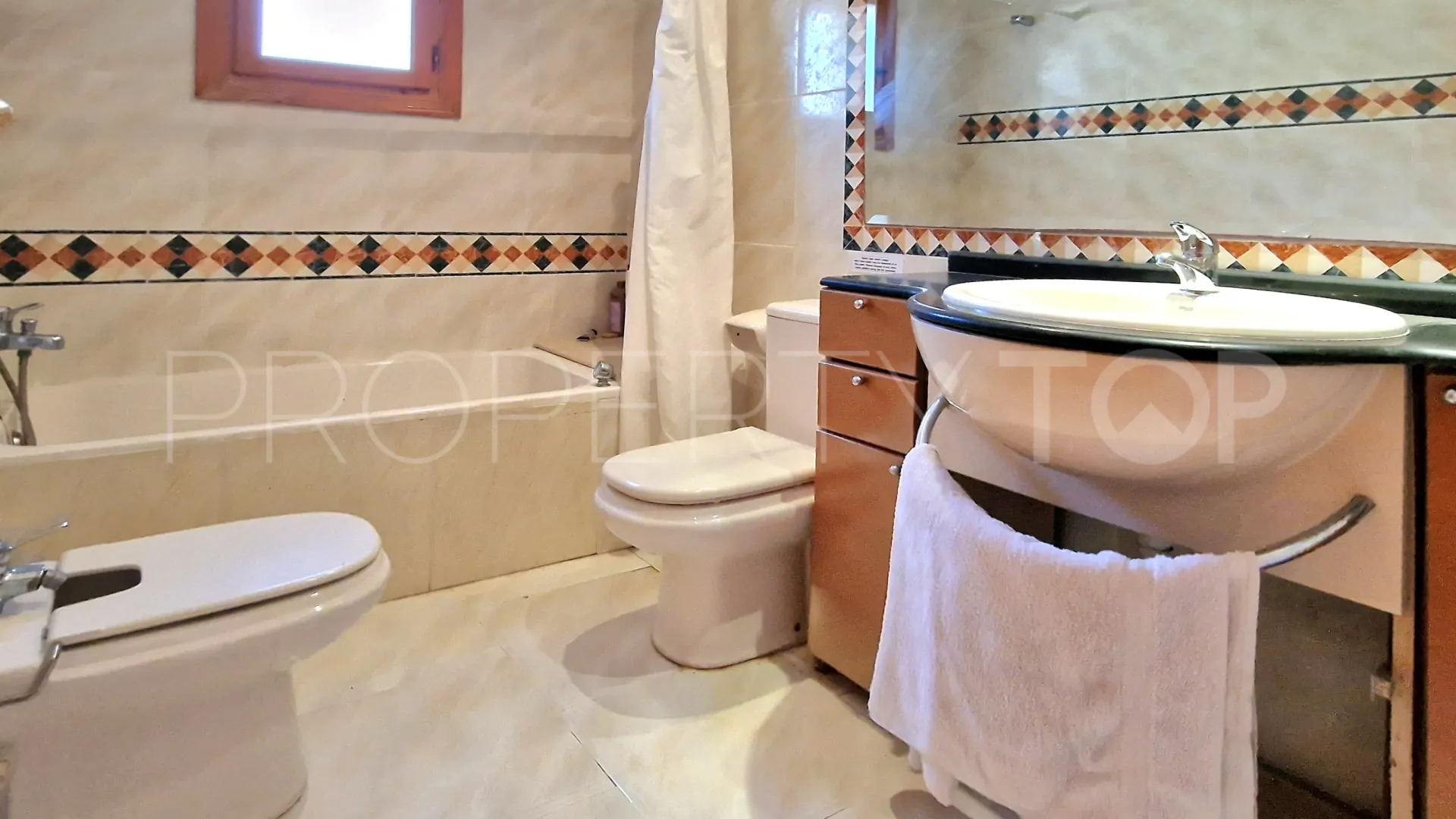 Villa con 6 dormitorios a la venta en Moraira