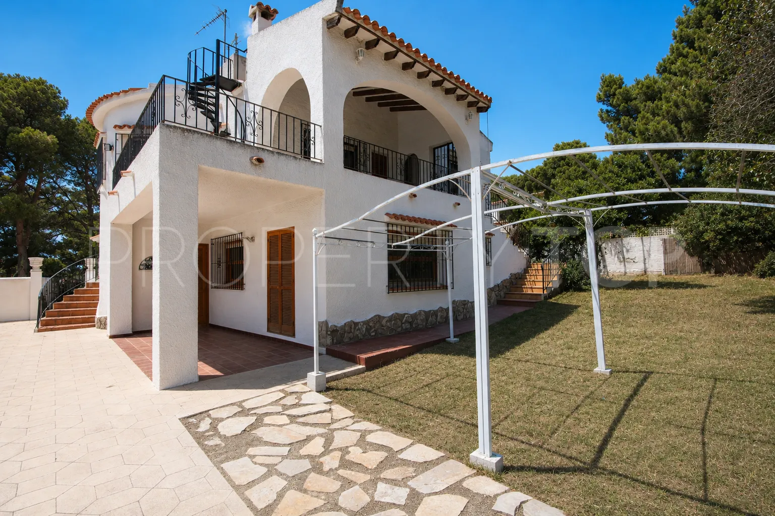 Villa con 6 dormitorios a la venta en Moraira