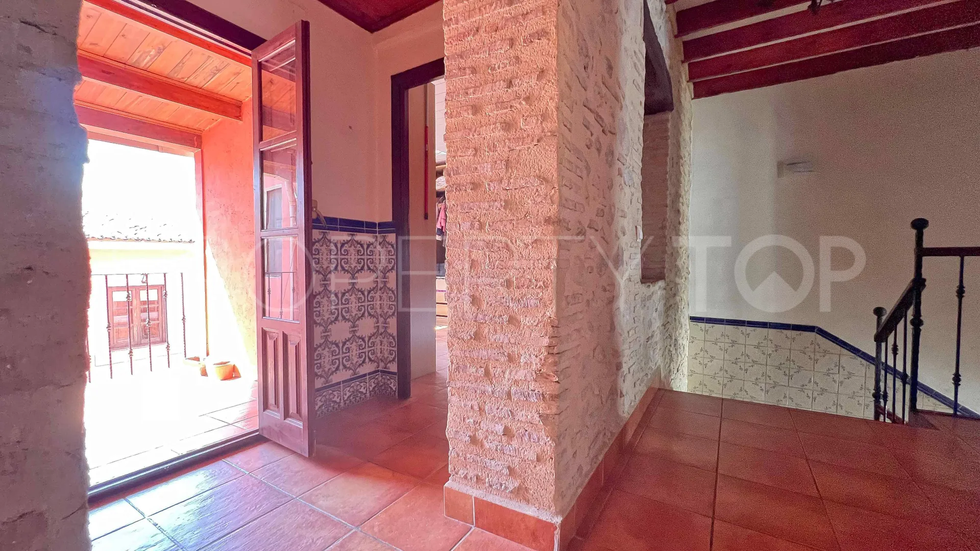 Almoines town house for sale