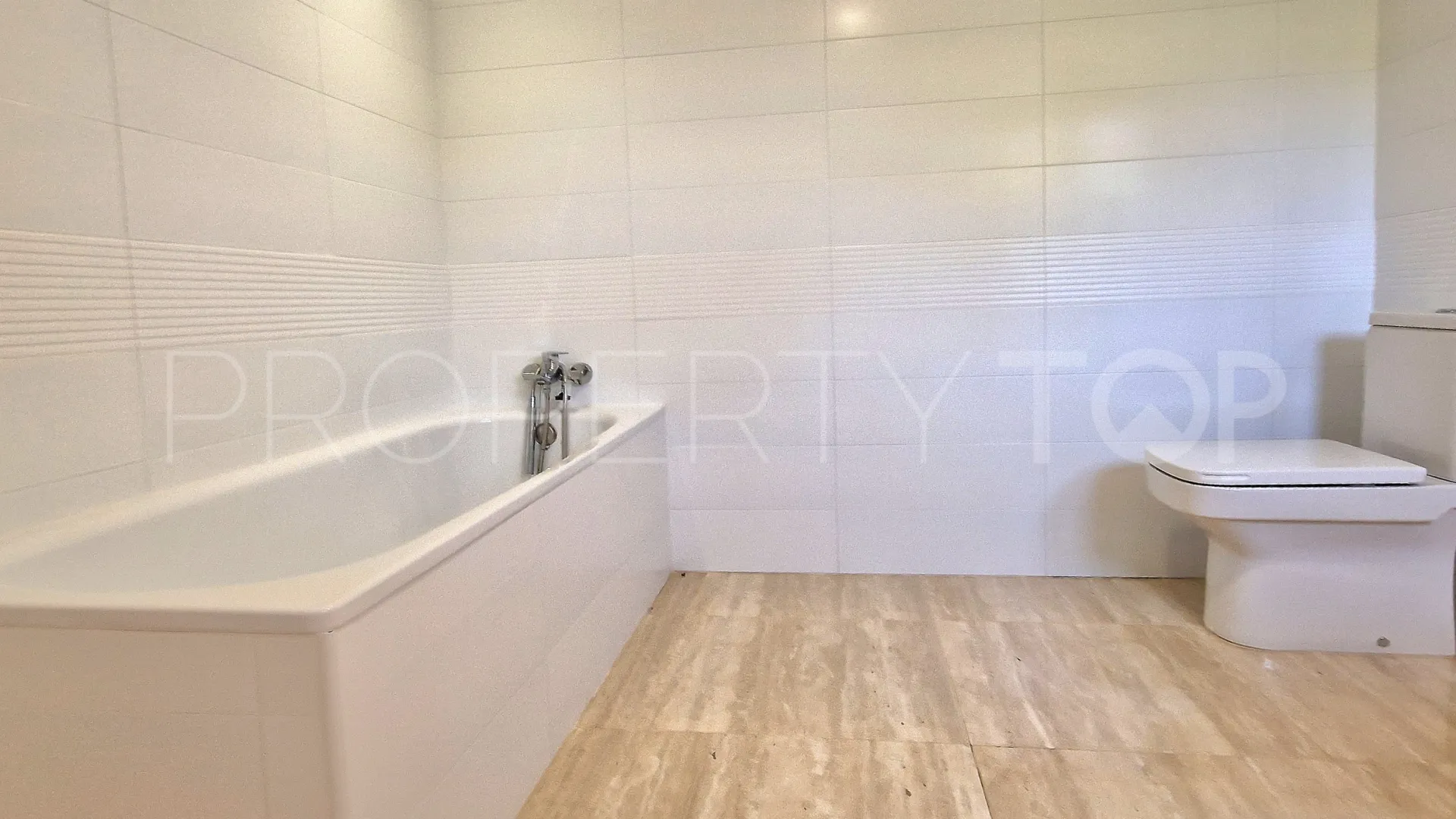 Villa for sale in Moraira with 6 bedrooms