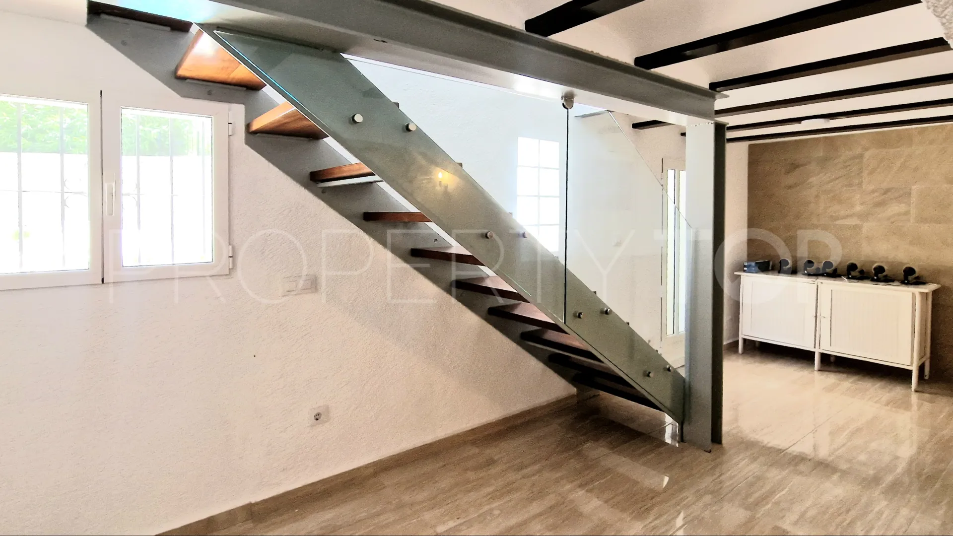 Villa for sale in Moraira with 6 bedrooms