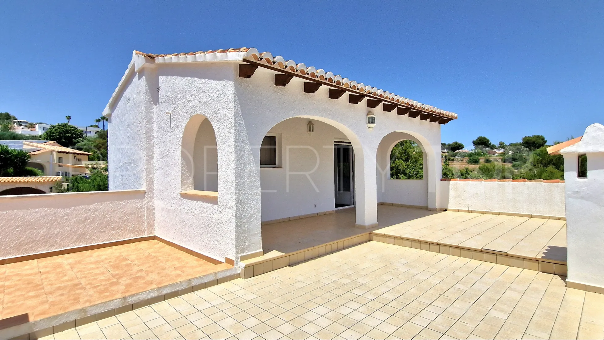 Villa for sale in Moraira with 6 bedrooms