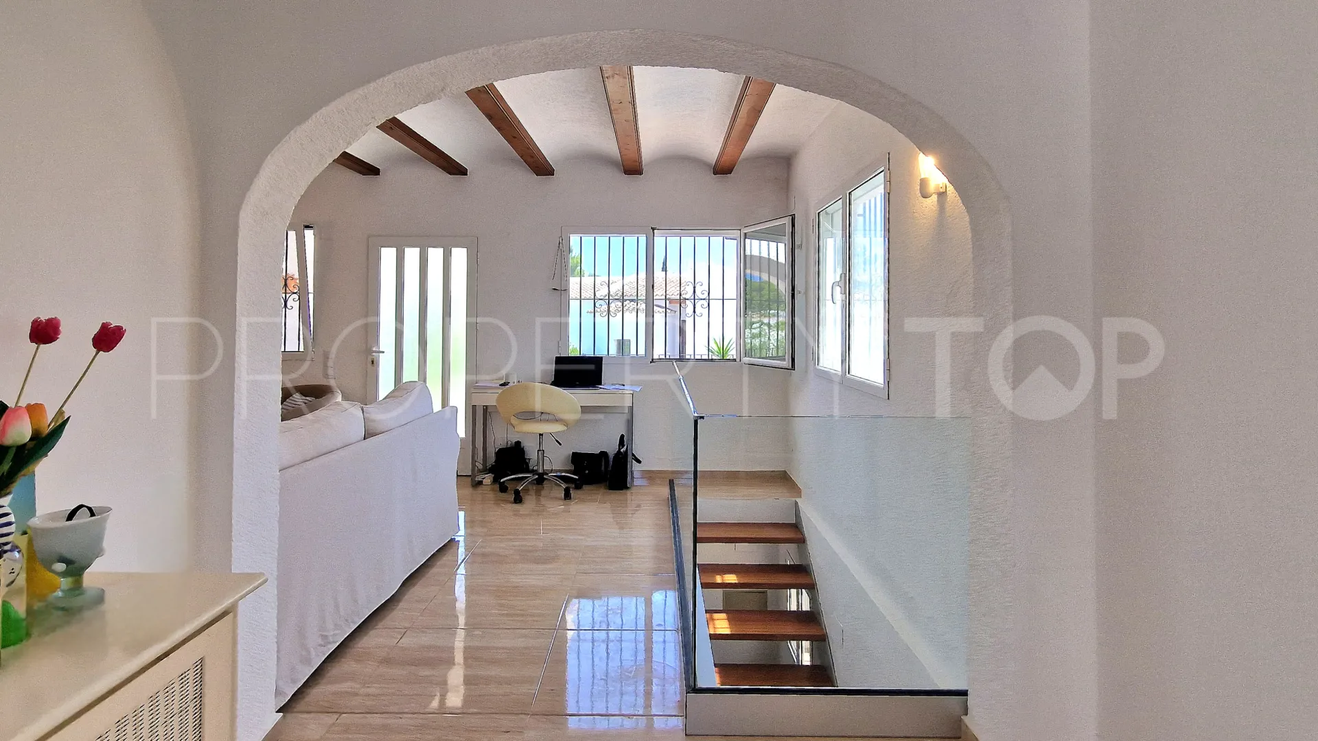 Villa for sale in Moraira with 6 bedrooms