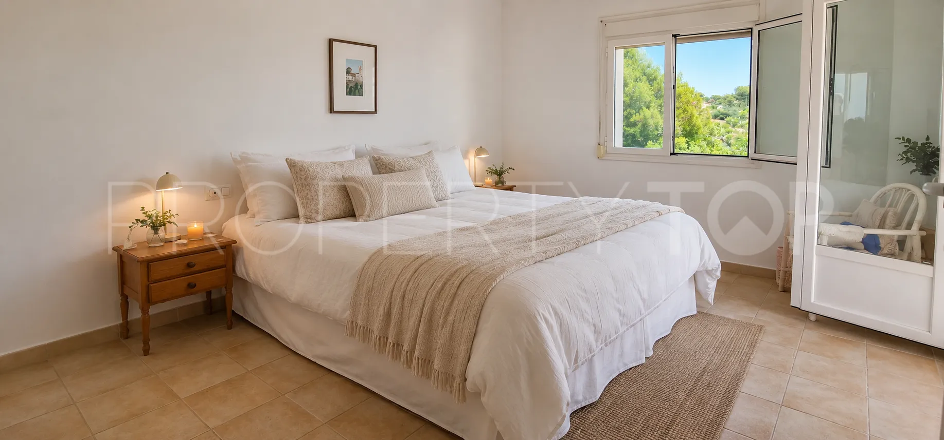 Villa for sale in Moraira with 6 bedrooms