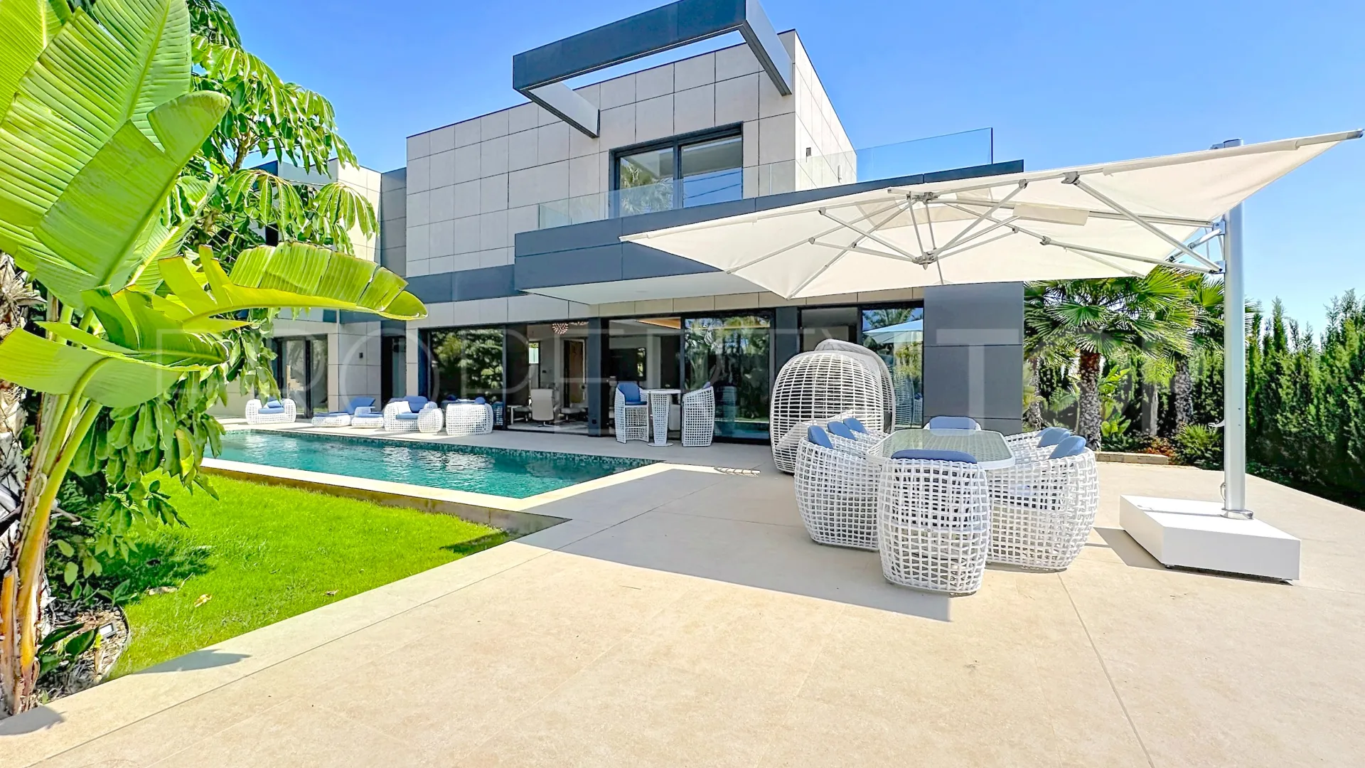 For sale 4 bedrooms villa in Calpe