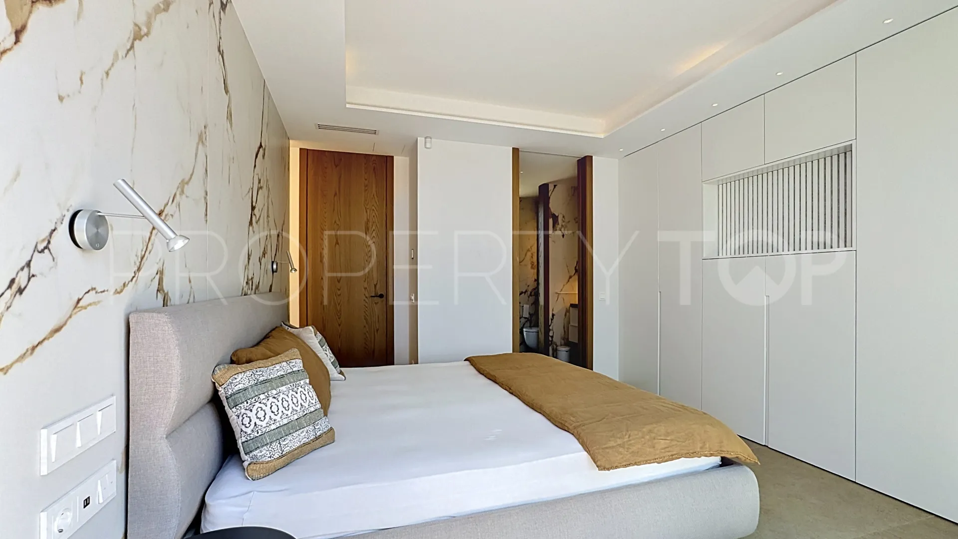 For sale 4 bedrooms villa in Calpe
