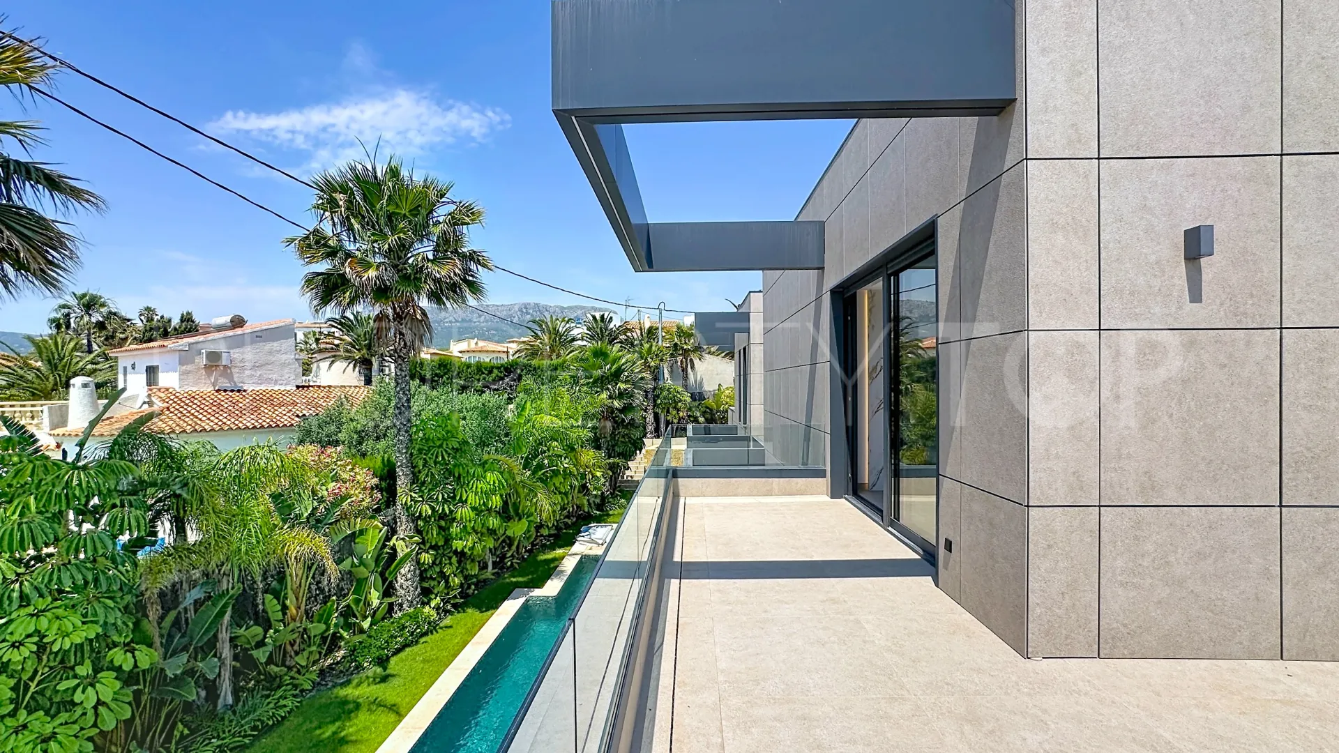 For sale 4 bedrooms villa in Calpe