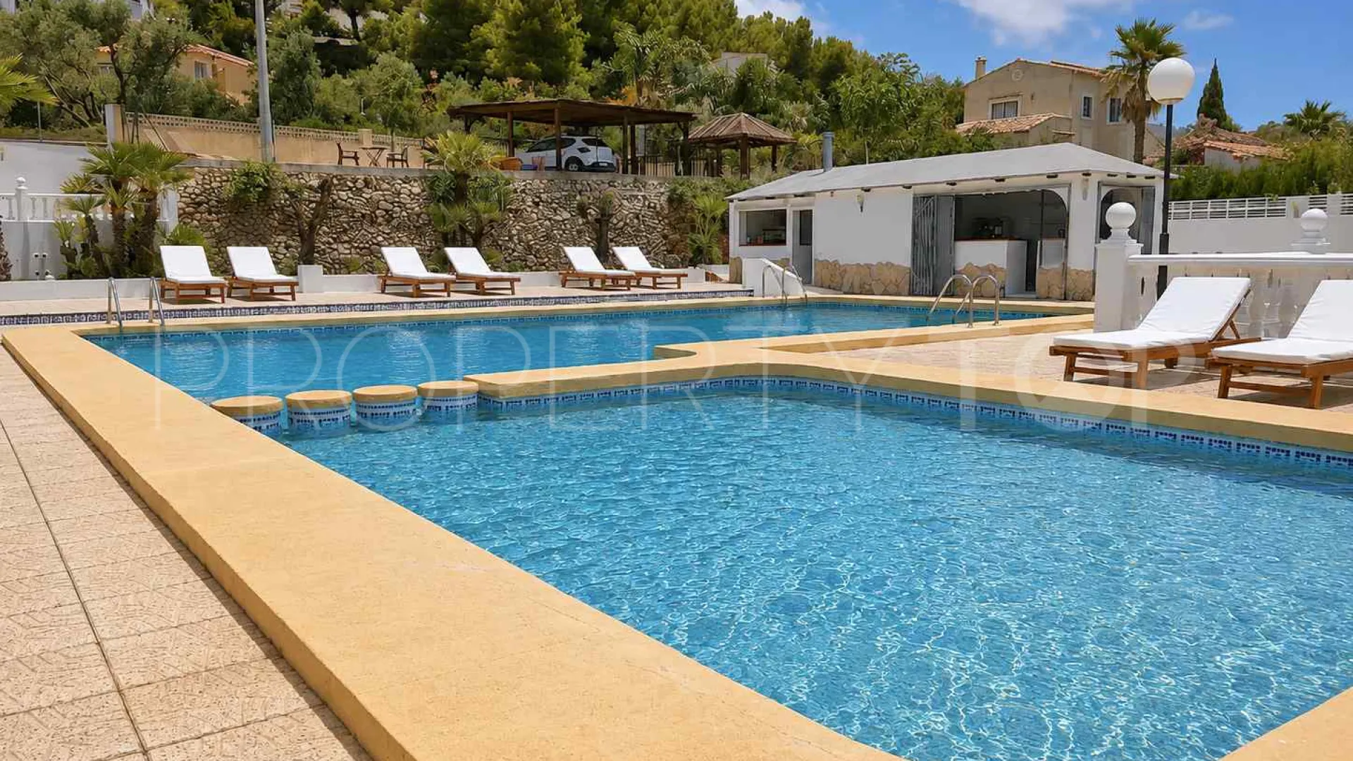 Restaurant for sale in Orba with 3 bedrooms
