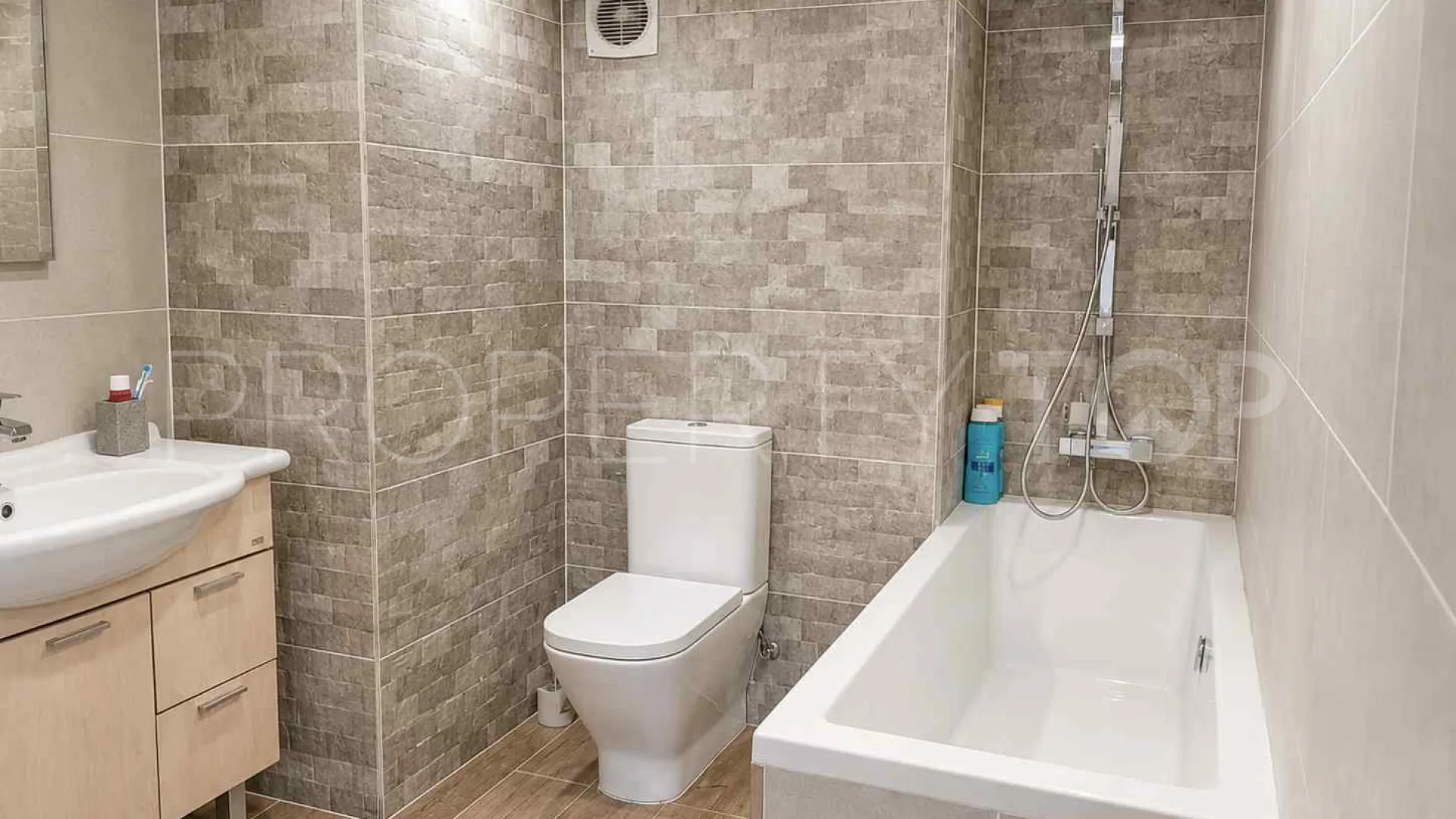 Restaurant for sale in Orba with 3 bedrooms