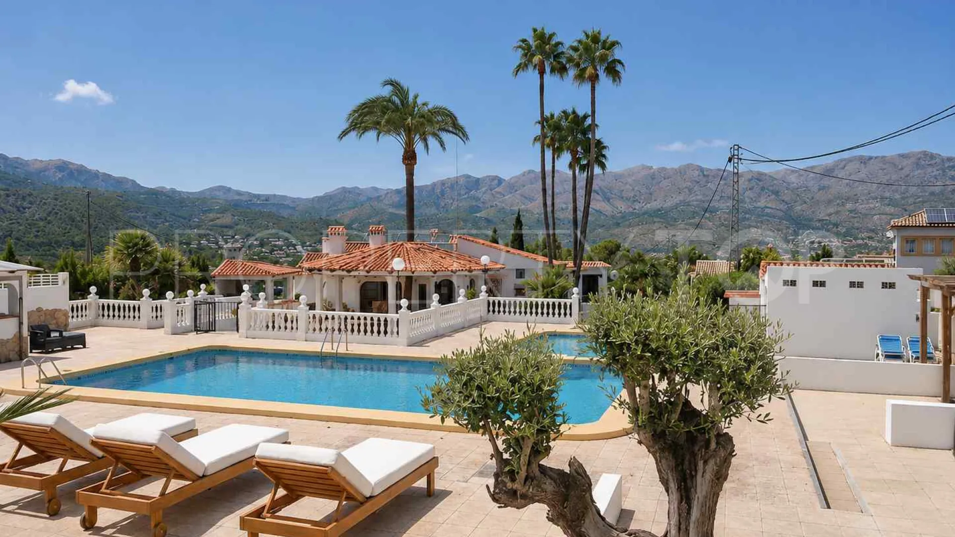 Restaurant for sale in Orba with 3 bedrooms
