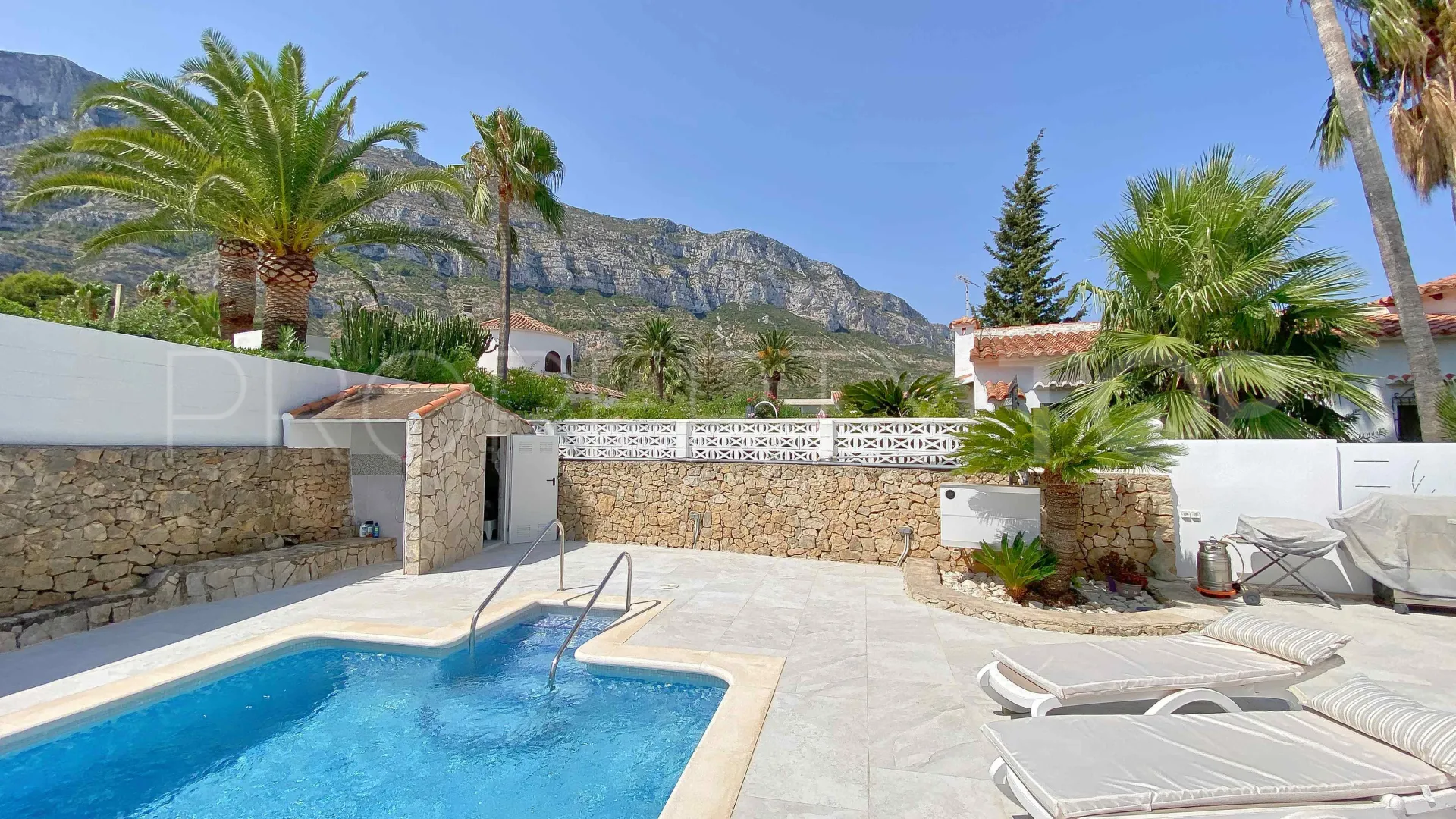 Denia, villa en venta con 2 dormitorios