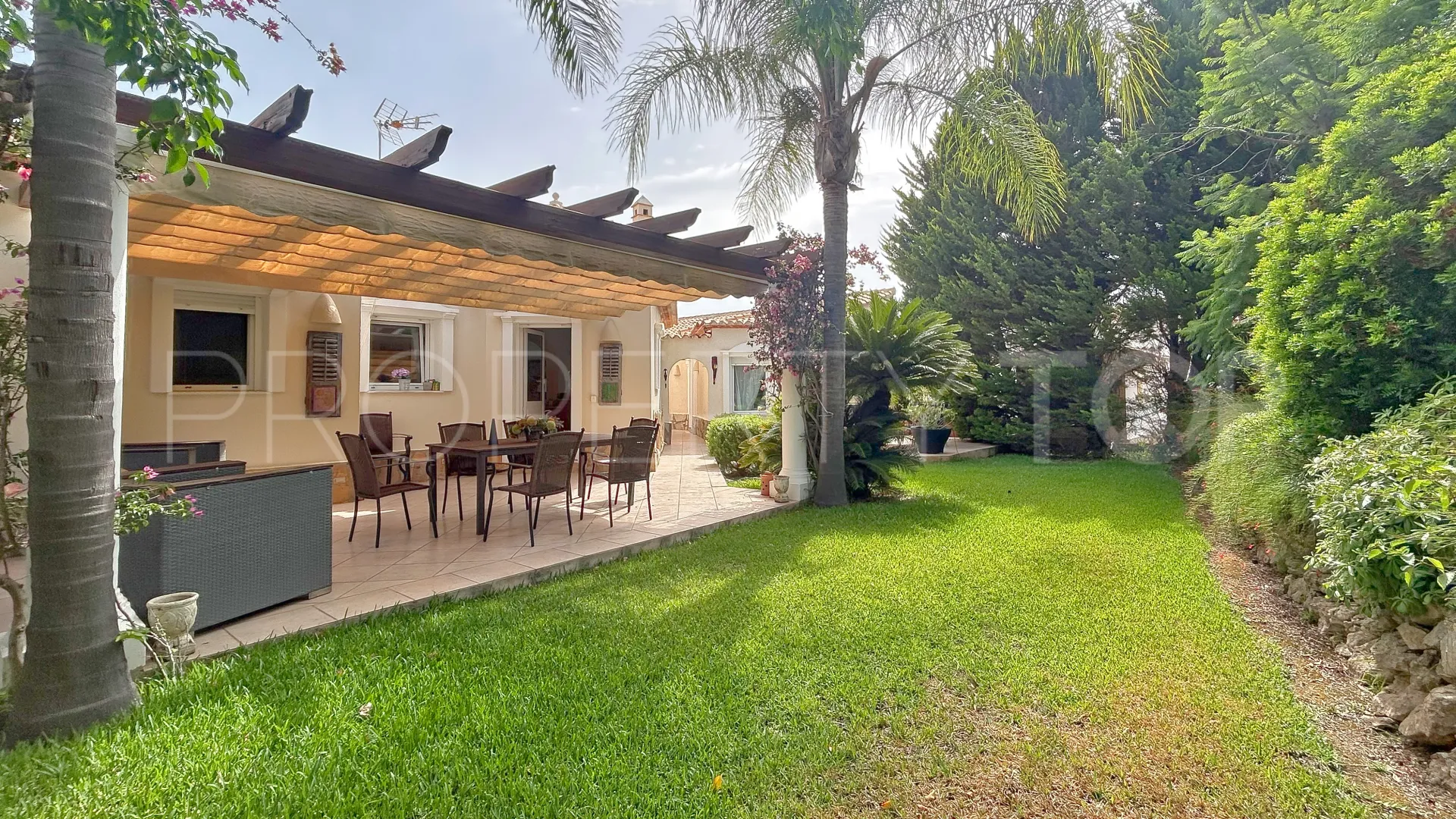 For sale villa with 5 bedrooms in La Sella Golf
