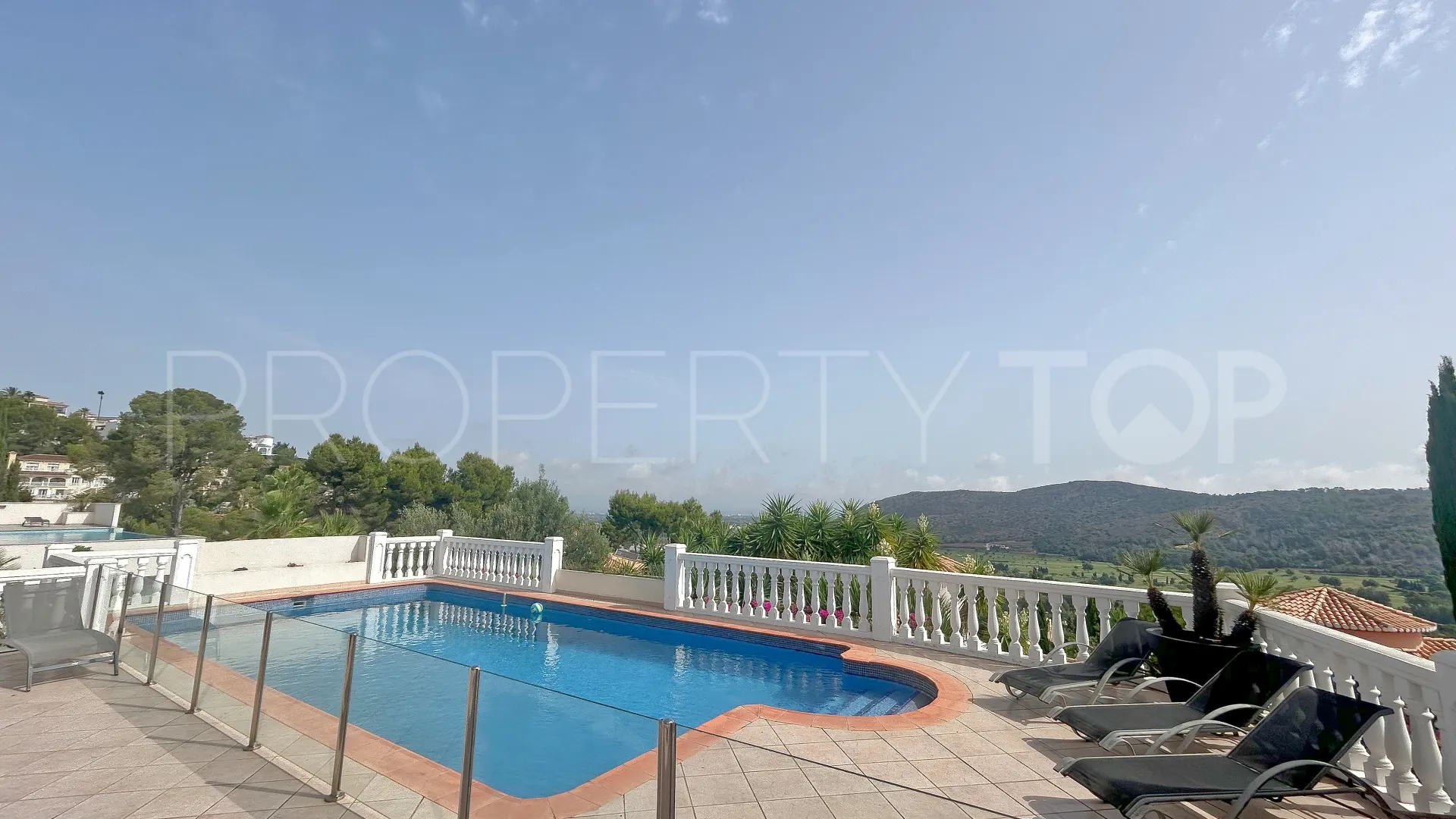 For sale villa with 5 bedrooms in La Sella Golf