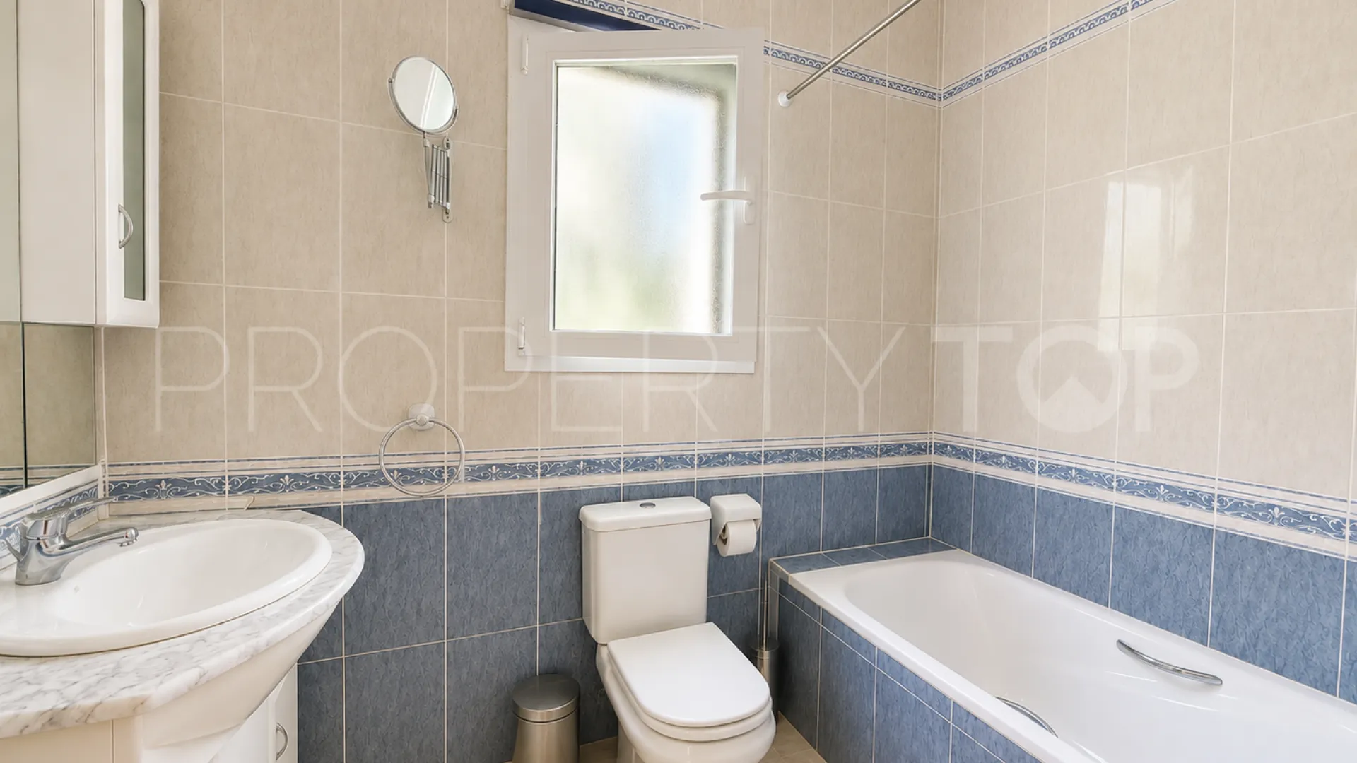 Se vende villa en Cumbre del Sol con 3 dormitorios
