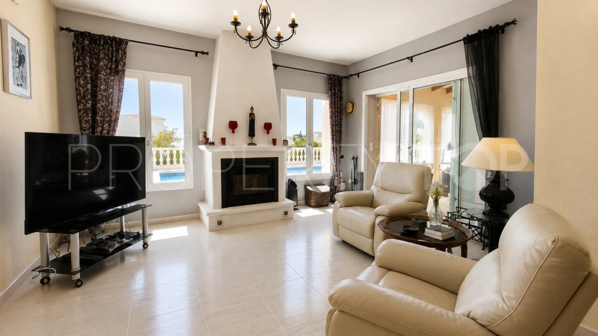 Se vende villa en Cumbre del Sol con 3 dormitorios